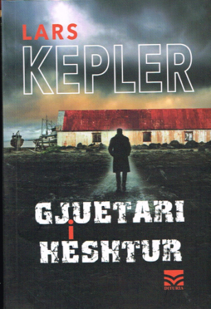 Thriller von Lars Kepler  in einer albanisch Ausgabe
